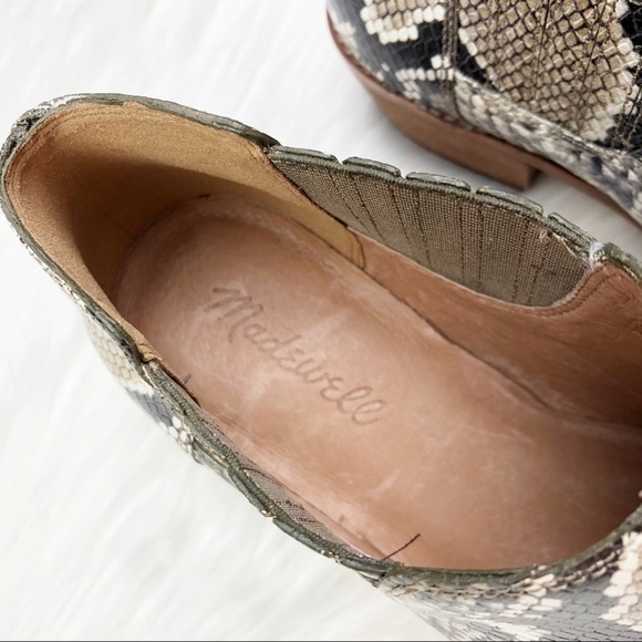 New Madewell Sonia Snake Embossed Low Chelsea Boot - Picture 4 of 12